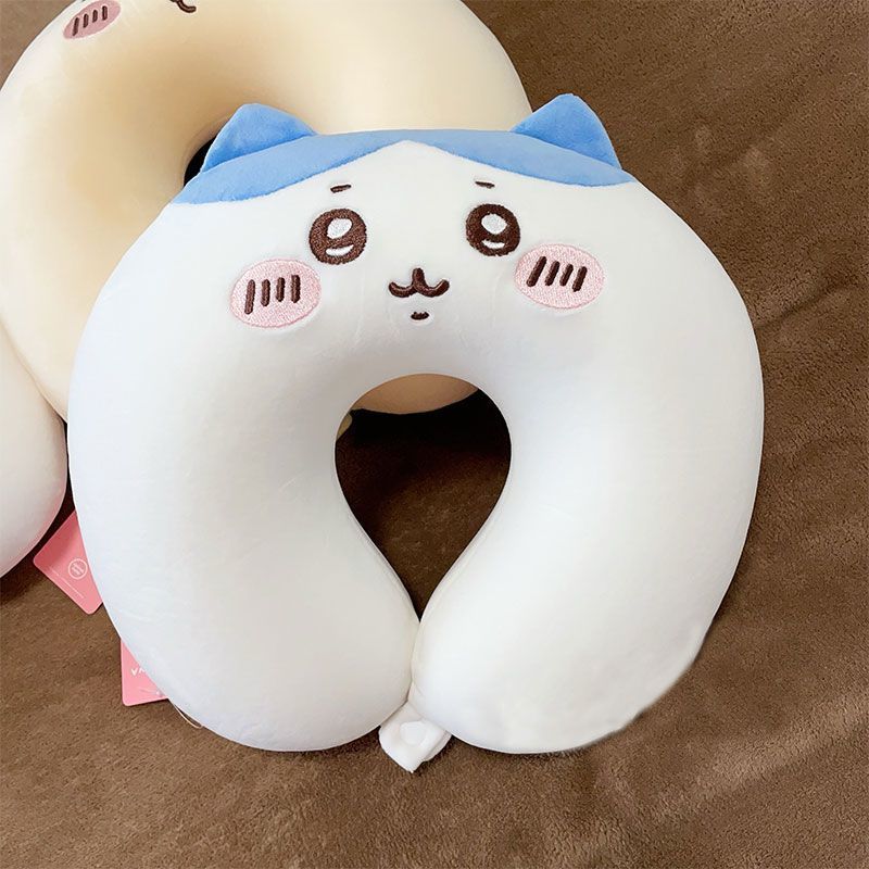 Travel Accessories Ideas - Podróżna poduszka na szyję Chiikawa Usagi